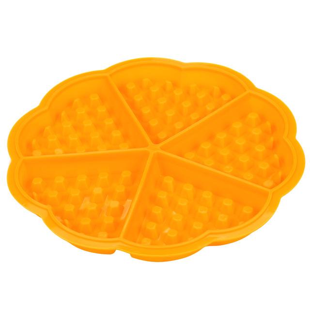 2018 hot sale Kitchen high quality Silicone Mini Round Waffles Pan Cake Baking Mould Mold Waffle Tray Hot Sell Outils de cuisson